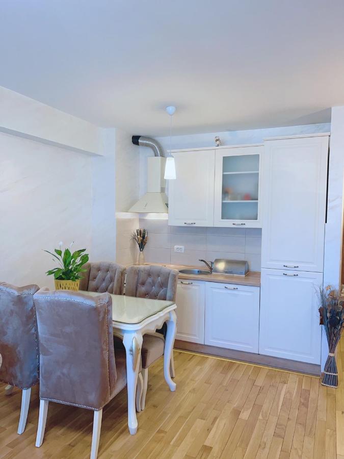 Buddha City Apartment Будва Екстер'єр фото